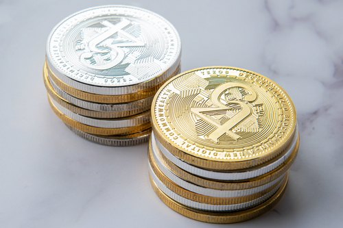 Picture of two stacks of coins